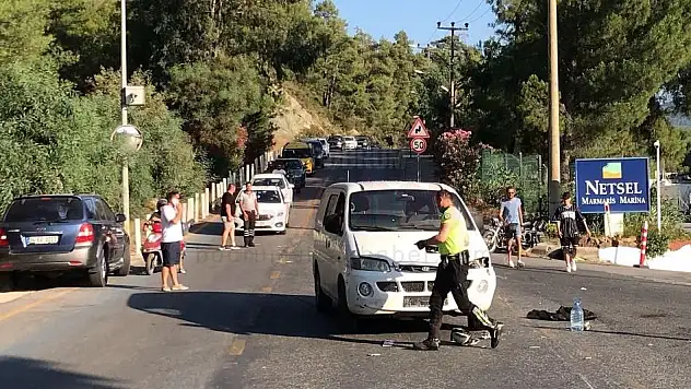 Motosiklet İle Minibüs Çarpıştı: 1 Ölü, 1 Yaralı