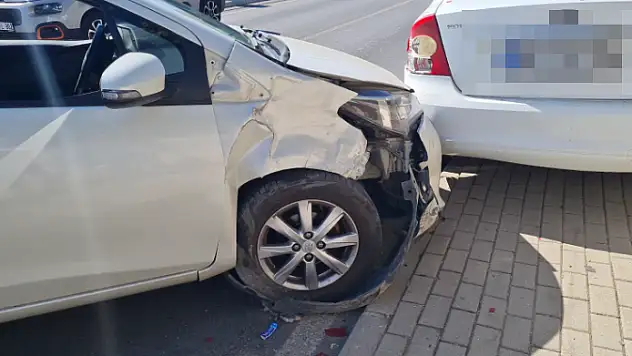 Motosiklet Sürücüsü Kazada Yaralandı