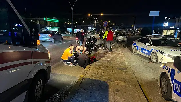 Motosiklet'in Çarptığı Yaya Yaralandı