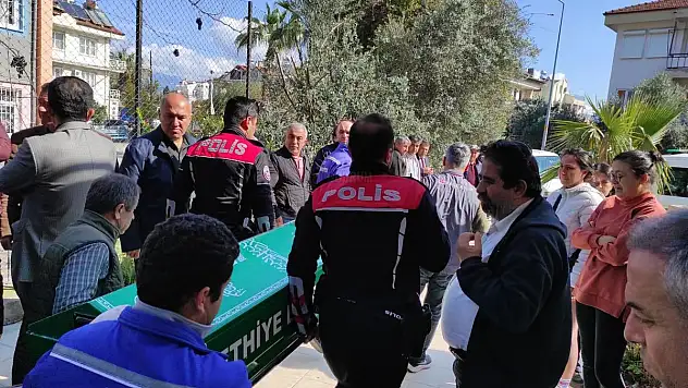 MÜDÜR OKULA GİTMEYİNCE ACI GERÇEK ORTAYA ÇIKTI