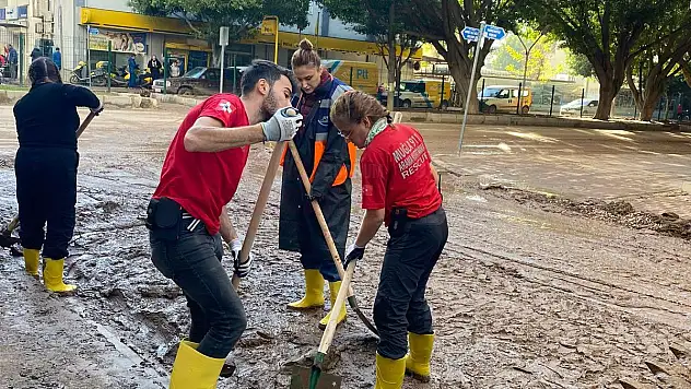 Muğla 911 Kumluca'ya Desteğe Gitti