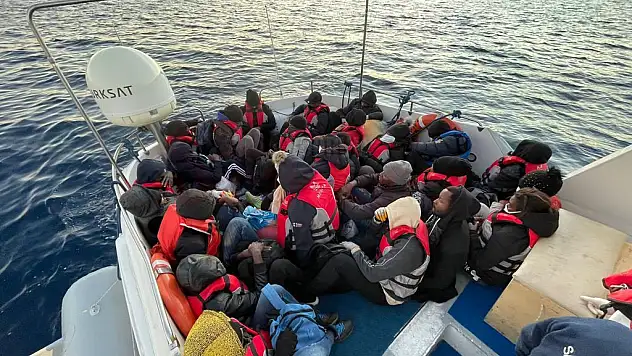 Muğla Açıklarında 25 Düzensiz Göçmen Kurtarılmıştır