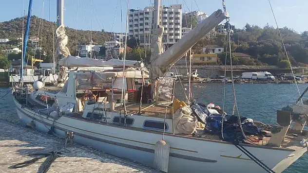 Muğla Açıklarında 5 Düzensiz Göçmen ve 1 Göçmen Kaçakçısı Şüphelisi Yakalandı