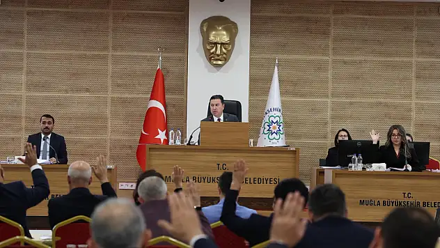 Muğla Büyükşehir Belediyesi Kasım ayı meclis toplantısının ilk birleşimi gerçekleştirildi
