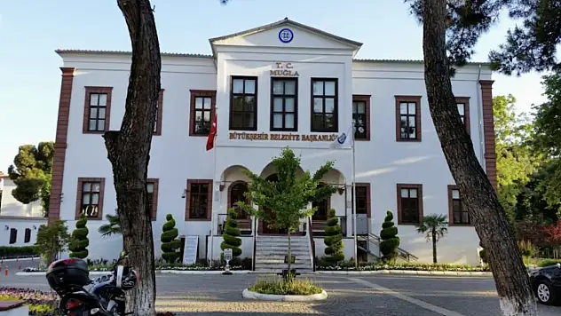 Muğla Büyükşehir Belediyesi'ne usulsüz tahsis ve kadro uyarısı
