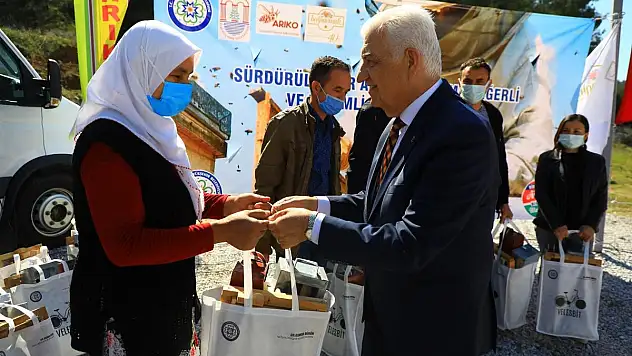 Muğla Çam Balı ve Bal Üreticisine Büyük Destek