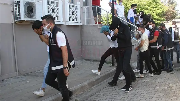 Muğla merkezli dolandırıcılık operasyonunda 11 şüpheli gözaltına alındı