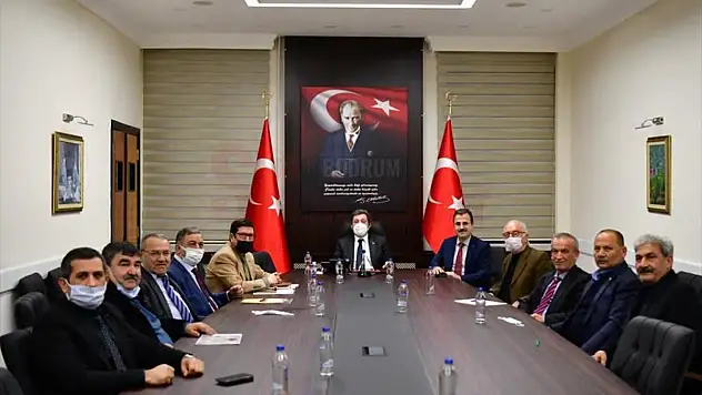 Muğla Valisi Orhan Tavlı, ziraat odası başkanlarıyla bir araya geldi