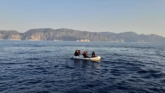 Muğla'da 9 düzensiz göçmen kurtarıldı