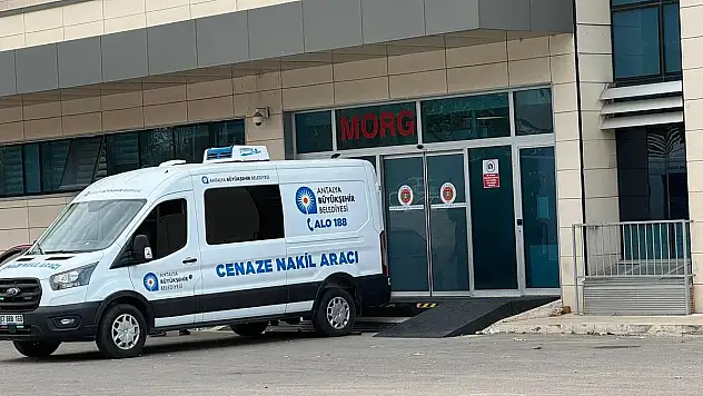 Muğla'da Denize Düşen Kişinin Cesedi Antalya Kıyısında Bulundu