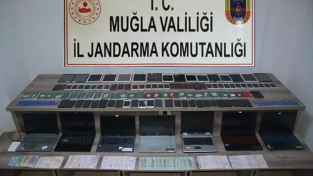 Muğla'da 'insan ticareti ve uluslararası siber dolandırıcılık' operasyonunda 27 gözaltı