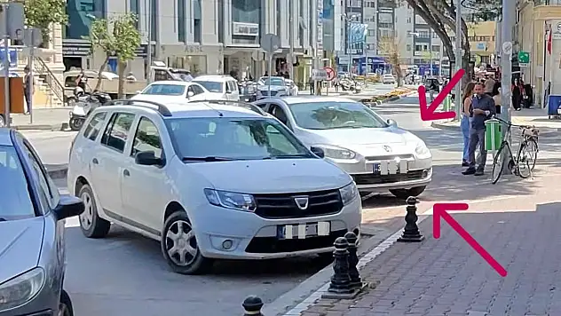 Muğla'da Kamu Aracının Kaldırıma Park Etmesi Tepki Topladı