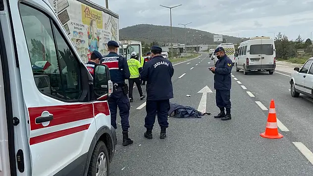 Muğla'da kamyonun çarptığı yaya yaşamını yitirdi