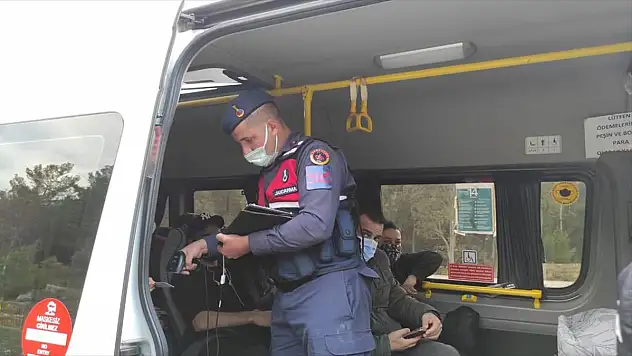 Muğla'da Kovid-19 tedbirlerine ve trafik kurallarına uymayan 68 kişiye 60 bin lira ceza kesildi