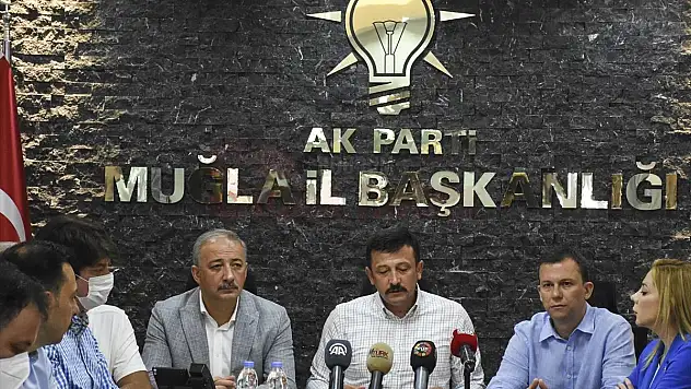 Muğla'da yanan alanları inceleyecek AK Parti heyeti, hazırlanan raporu Cumhurbaşkanı Erdoğan'a sunacak