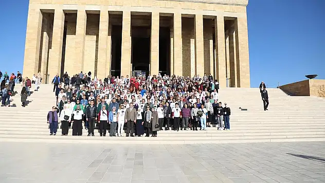 Muğlalı Kadınlar Ata'ya Saygı İçin Anıtkabir'de