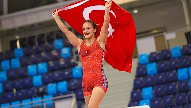 Muğla'lı Milli Güreşçimiz Selvi İlyasoğlu Dünya Şampiyonu Oldu