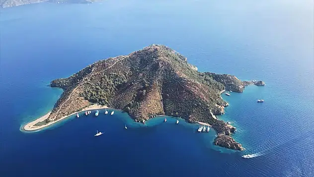 Muğla'nın el değmemiş koyları mavi yolculuk tutkunlarını ağırlıyor