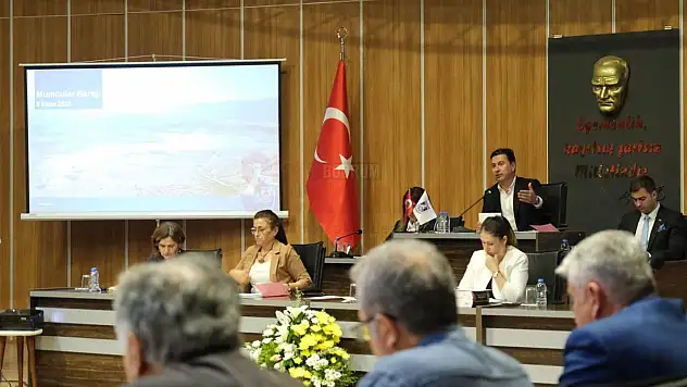 Mumcular Barajı'nda Su Bitti