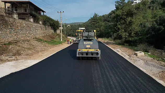 Mümtaz Ataman Caddesinde 1. Kat Asfalt Çalışması Tamamlandı