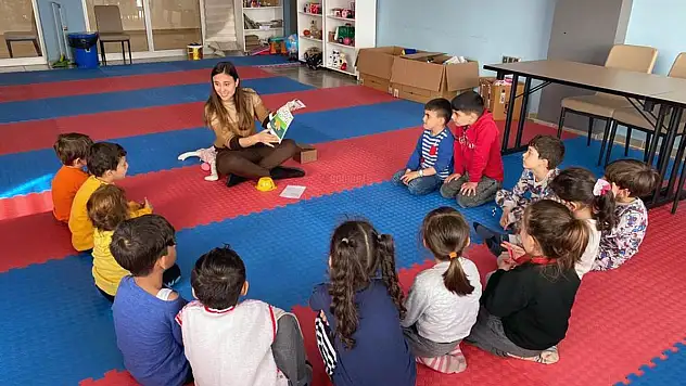 NAKiL YAPTIRAN DEPREMZEDE ÖĞRENCİ SAYISI 6 BİN 637'YE ULAŞTI