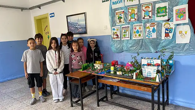 Öğrenciler Hem Öğreniyor Hem Eğleniyor