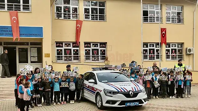 Öğrencilere Trafik Kuralları Eğitimi Verildi