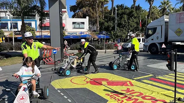 Öğrencilere Trafik Kuralları Hakkında Eğitim Verildi