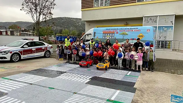 Öğrencilerin Eğitimi Devam Ediyor