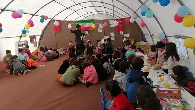 Öğretmenler, Deprem Bölgesine Psikososyal Destek için Gitti