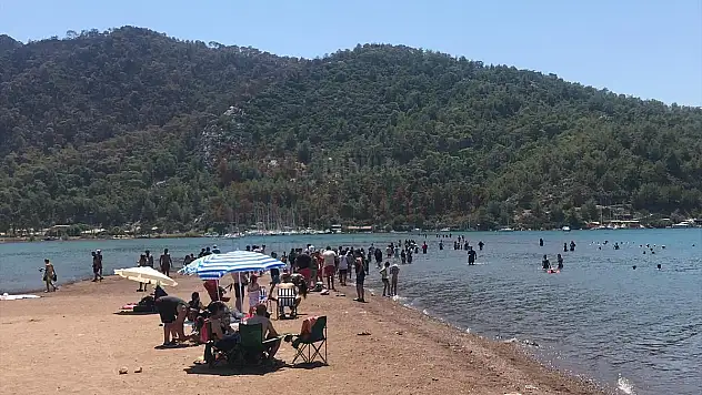 Önemli turizm bölgelerinden Kızkumu Plajında hayat normale dönmeye başladı