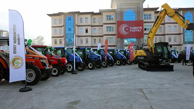 ORKÖY desteğiyle 36 traktör dağıtıldı