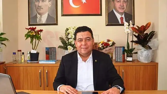 Osman Gökmen'den yangınla mücadeleye destek veren ekiplere ve gönüllülere teşekkür mesajı ''BÖYLE BİR MİLLETİN PARÇASI OLMAKTAN GURUR DUYUYORUZ, TEŞEKKÜR EDERİZ... ''