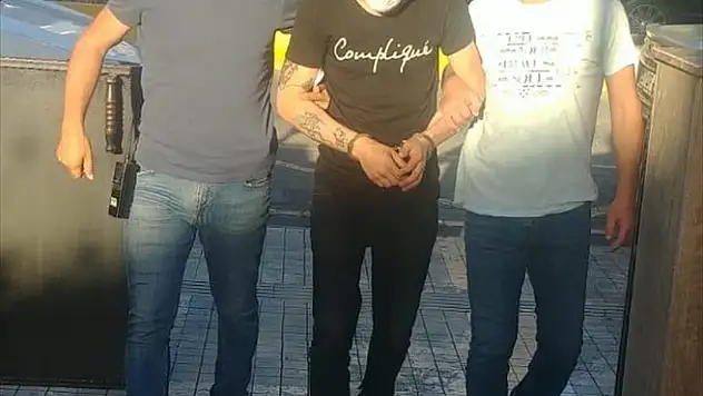 Otomobil Hırsızları Yakalandı