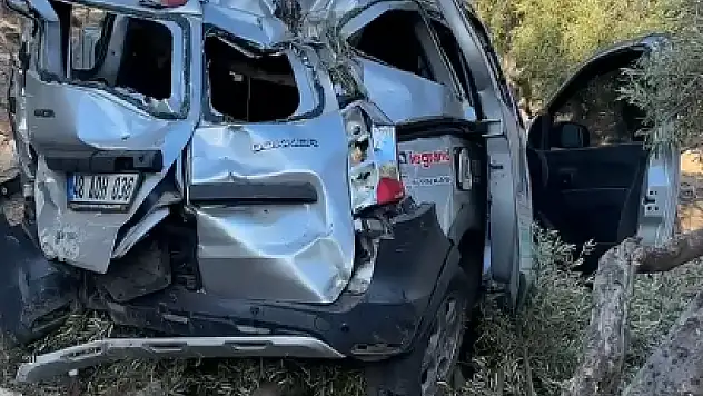 Otomobil Uçuruma Yuvarlandı