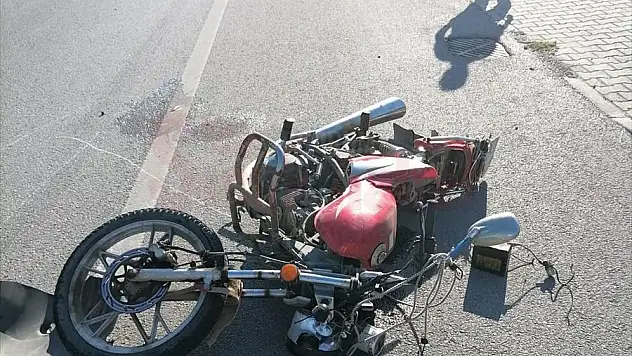 Otomobilin Çarptığı Motosiklet Sürücüsü Yaşamını Yitirdi