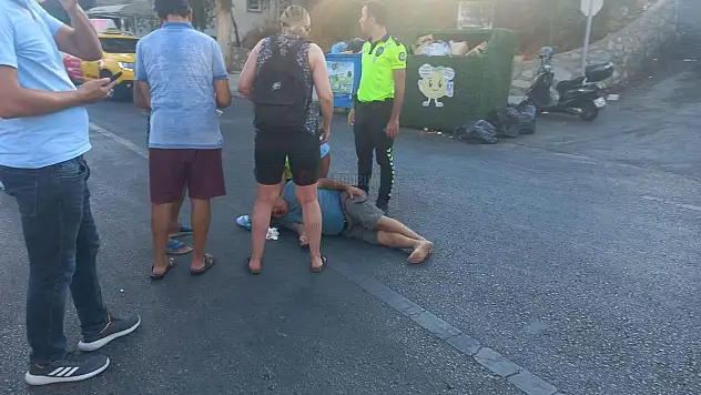 Otomobilin Çarptığı Motosiklet Sürücüsü ile Yolcusu Yaralandı