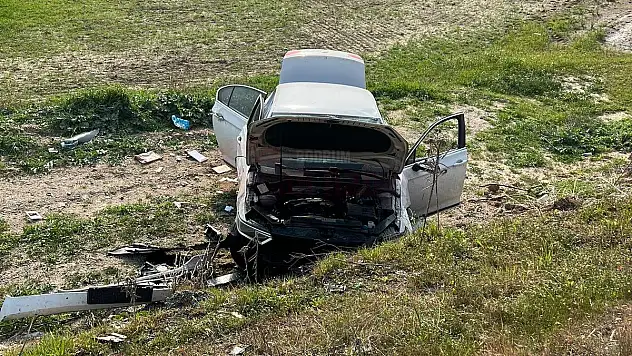 Otomobilin Tarlaya Uçtuğu Kazada 1 Kişi Yaralandı