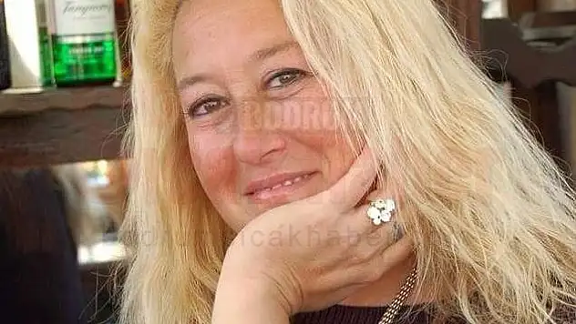 Ünlü Manken Evinde Ölü Bulundu....