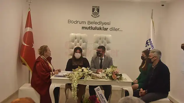 Özel Bir Tarihte Evlenmek İsteyenler Evet dedi...