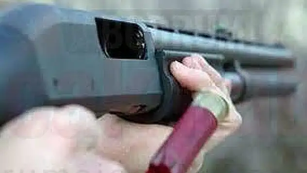 Pompalı Silahla Kafasından Vuruldu