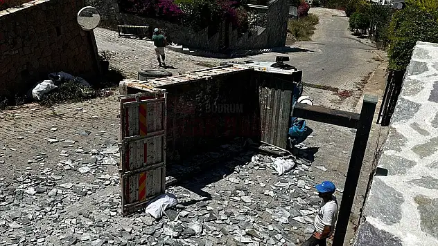 Rampa Aşağı İnerken Kontrolden Çıkıp Yattı