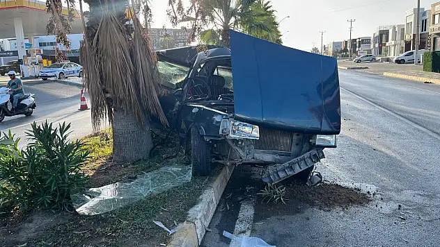 Refuja Savrulan Araçta 2 Kişi Ağır Şekilde Yaralandı