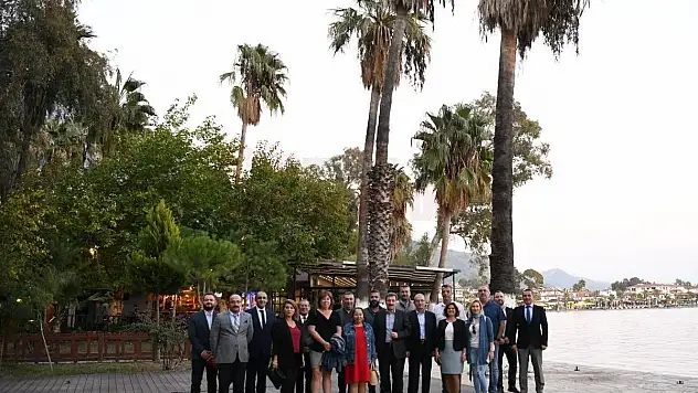 Sağlık Turizmi Değerlendirme Toplantısı Vali Orhan Tavlı Başkanlığında Yapıldı