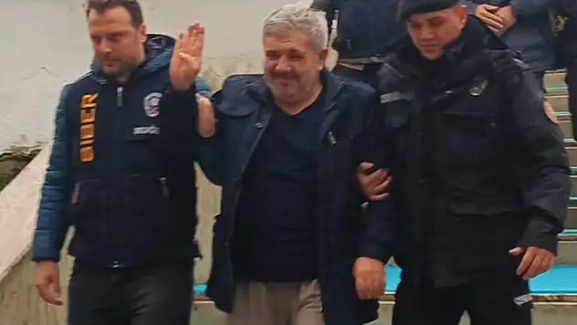 Sakar altı – Sakar üstü fake hesap soruşturmasında tutuklama