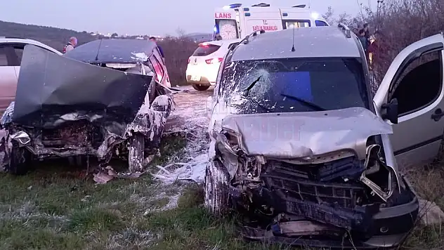 Savaş Alanına Dönen  Kazada 2 Kişi Yaralandı