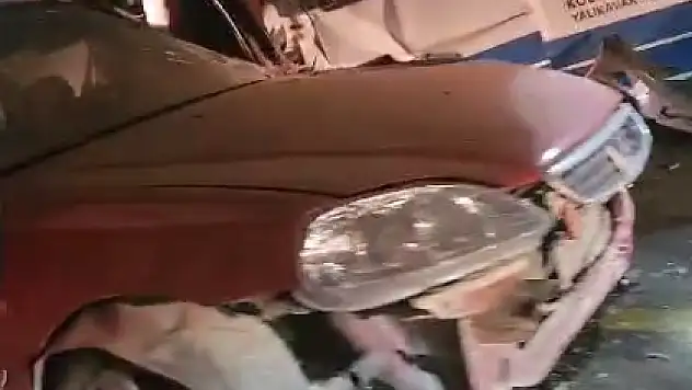 Şerit İhlali Kazaya Sebep Oldu, 2 Yaralı