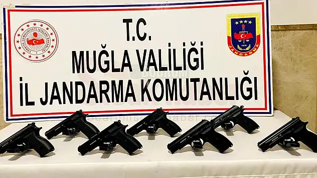 Silah Kaçakçıları Tutuklandı
