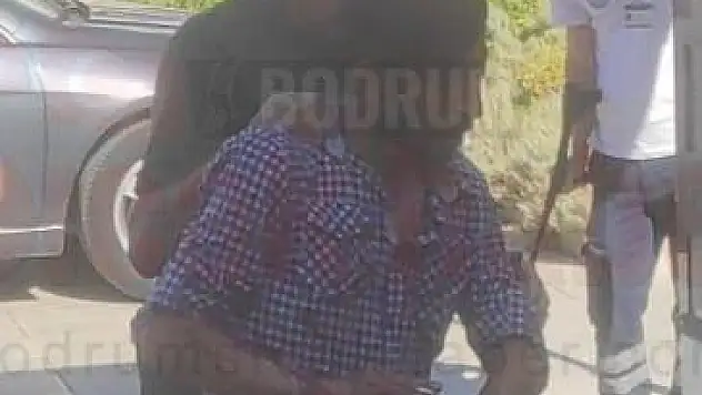 Sinir Krizi Geçirdi Kendini Kesti