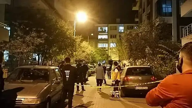 Sokak Ortasında İntihar Etti